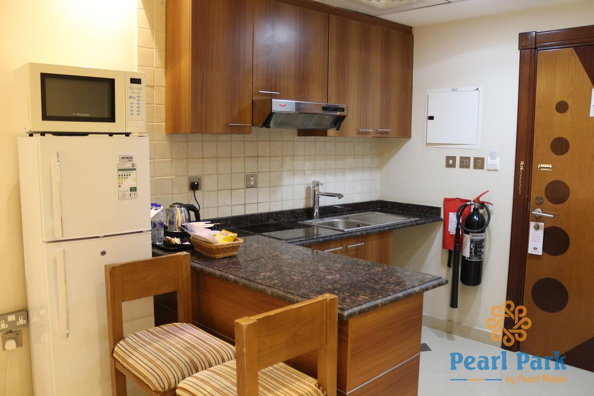 Pearl Executive Hotel Apartments Dubai Bagian luar foto